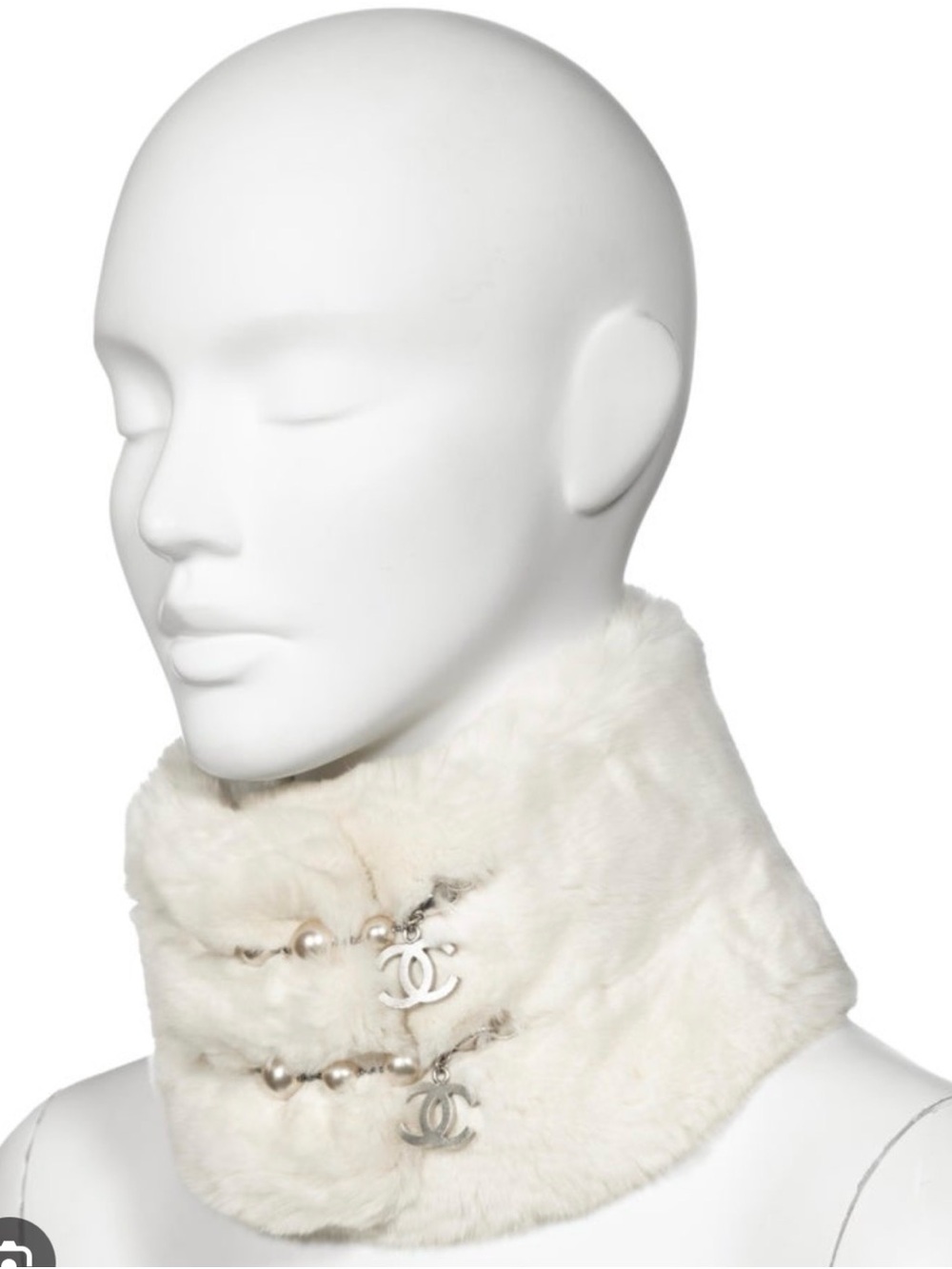Chanel Rabbit Fur collar - Picture 6 of 6